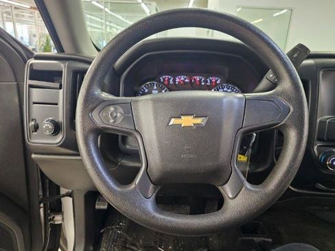 Used 2018 Chevrolet Silverado 1500 Custom w/ Custom Value Package image 10