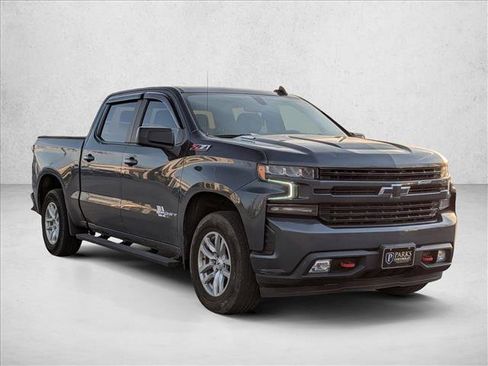 Used 2021 Chevrolet Silverado 1500 RST image 3