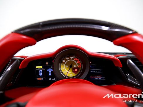 Used 2018 Ferrari 488 Spider RWD image 14