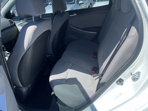 Used 2012 Hyundai Accent GS FWD image 13