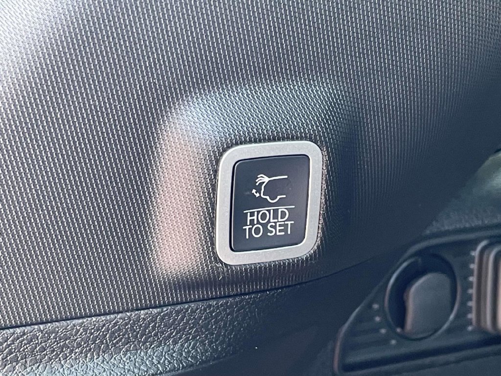 New 2026 Jeep Grand Cherokee Altitude AWD/4WD image 40