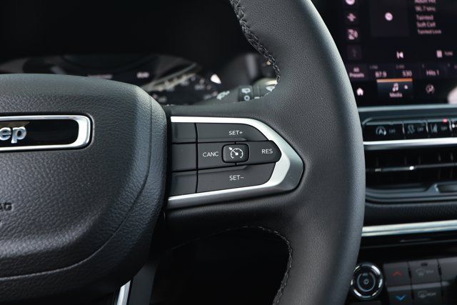 New 2026 Jeep Compass Latitude AWD/4WD image 14