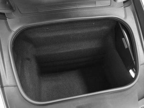 Certified 2020 Porsche 911 Carrera RWD image 18