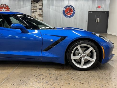 Used 2015 Chevrolet Corvette Stingray Coupe image 17