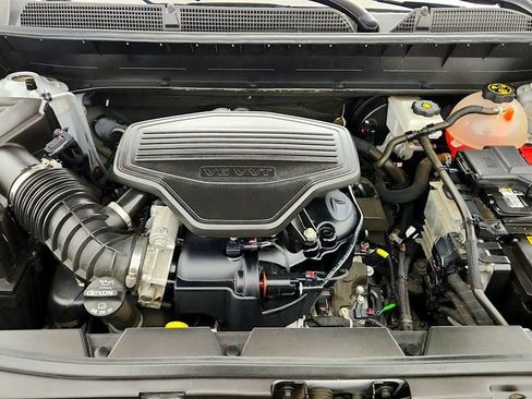 Used 2020 GMC Acadia SLE FWD image 27