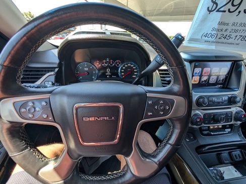 Used 2017 GMC Yukon Denali AWD/4WD image 10