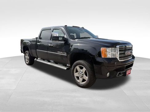 Used 2013 GMC Sierra 2500 Denali w/ Snow Plow Prep Package AWD/4WD image 1