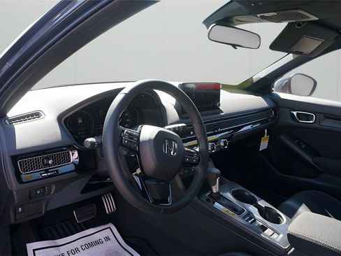 Used 2025 Honda Civic Sport image 7