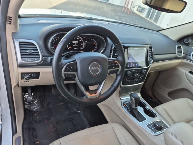 Used 2019 Jeep Grand Cherokee Limited w/ Trailer Tow Group IV AWD/4WD image 10