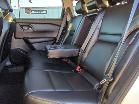 Certified 2023 Nissan Rogue SL w/ SL Premium Package image 24