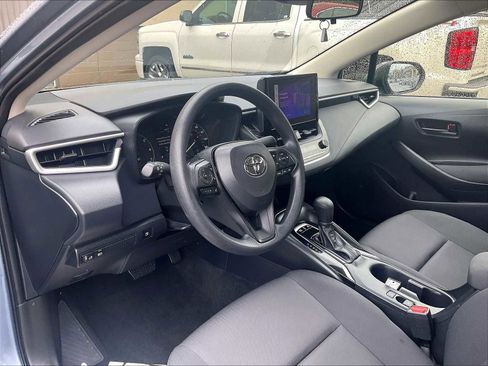 Used 2023 Toyota Corolla LE image 8