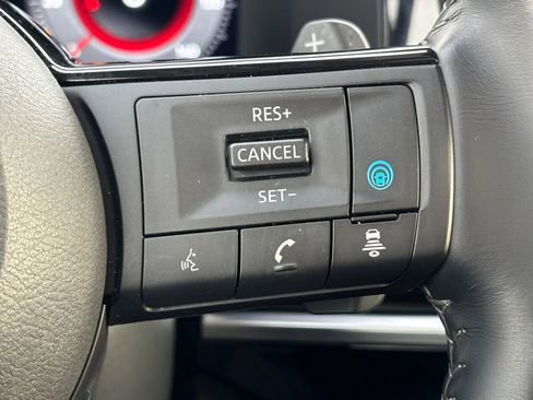 Used 2024 Nissan Pathfinder Platinum w/ Cargo Package image 26