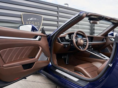 Used 2021 Porsche 911 Turbo S image 23