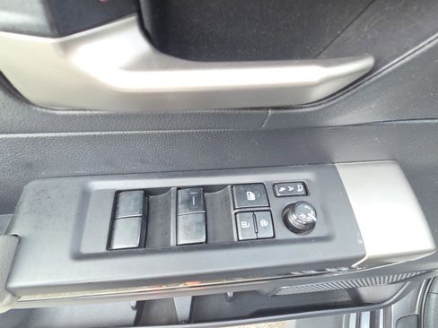 Used 2022 Toyota Tundra Limited w/ Power Package image 31