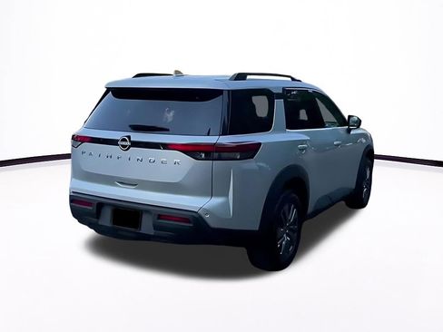 Used 2025 Nissan Pathfinder SV FWD image 15