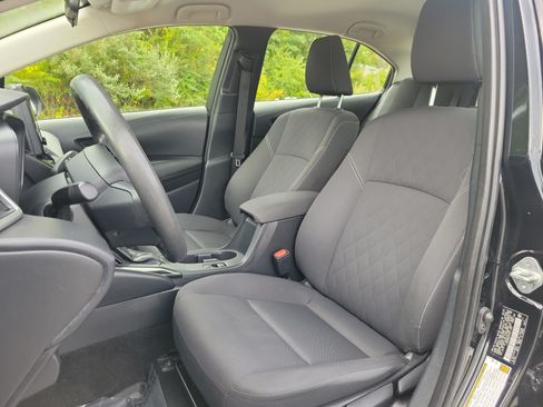 Used 2023 Toyota Corolla LE FWD image 14