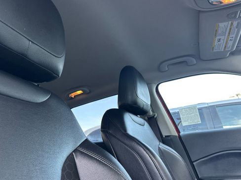 Used 2021 Jeep Compass Latitude image 17