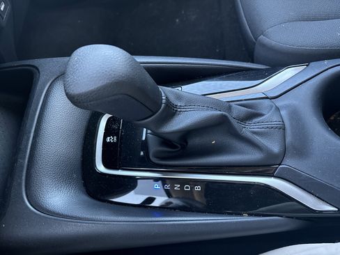 Used 2025 Toyota Corolla LE image 23