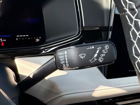 New 2025 Volkswagen Taos S image 30