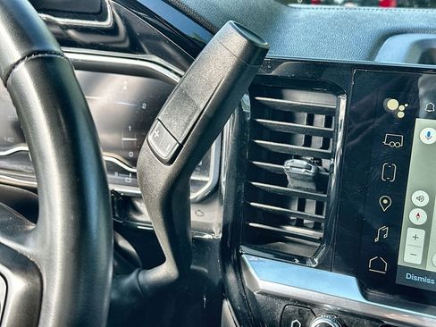 Certified 2024 GMC Sierra 1500 SLT image 16