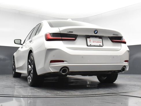 Used 2026 BMW 330i xDrive Sedan AWD/4WD image 21
