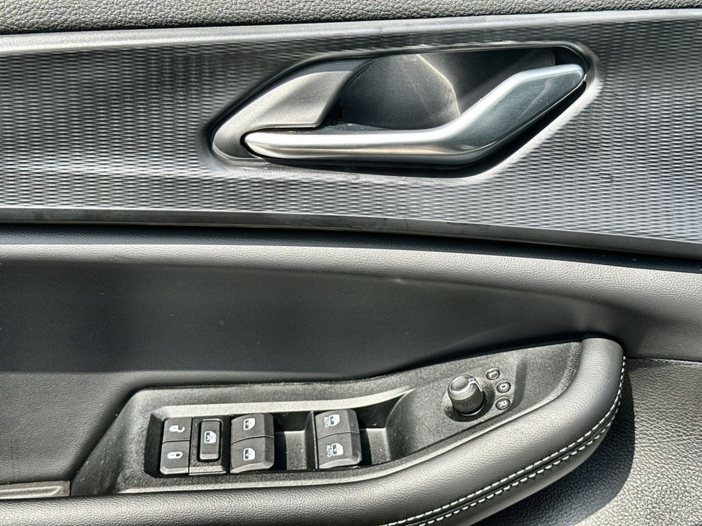 New 2025 Jeep Grand Cherokee Altitude RWD image 42