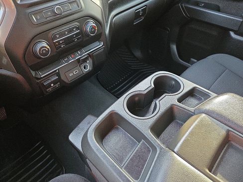 Used 2022 Chevrolet Silverado 2500 Custom w/ Custom Value Package image 24