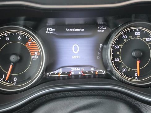 Used 2022 Jeep Cherokee Limited AWD/4WD image 16