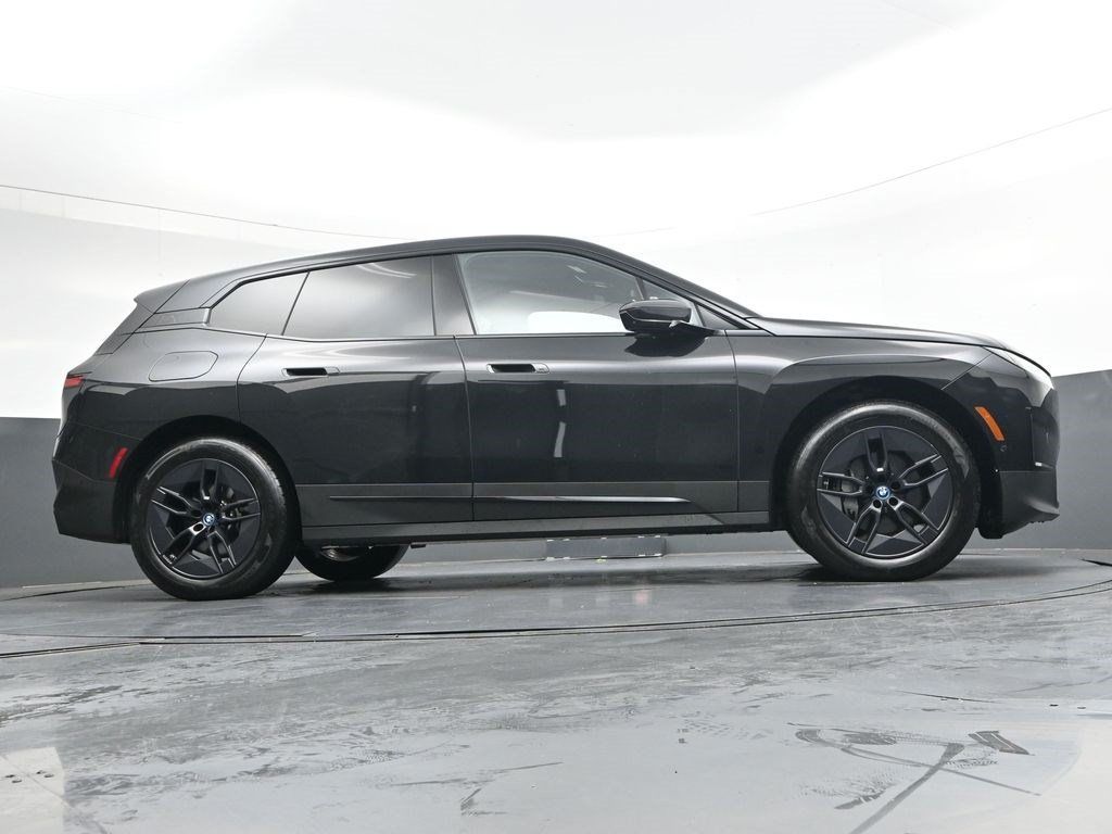 Used 2024 BMW iX xDrive50 w/ Convenience Package AWD/4WD image 30