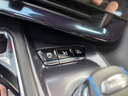 Used 2025 Chevrolet Corvette E-Ray AWD/4WD image 24