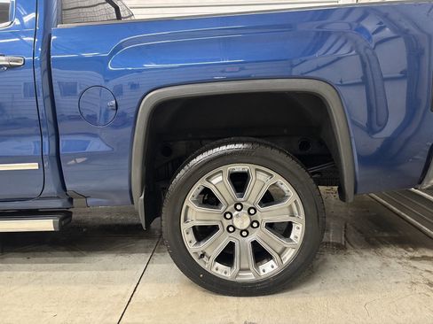 Used 2017 GMC Sierra 1500 Denali w/ Denali Ultimate Package image 6