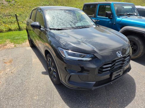 Used 2024 Honda HR-V Sport image 3