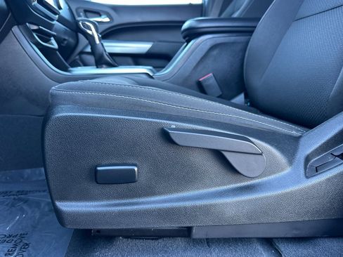 Used 2022 Chevrolet Colorado LT image 13