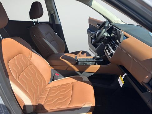 New 2026 Nissan Pathfinder Platinum w/ Cargo Package FWD image 40