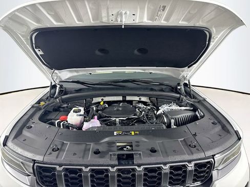 New 2026 Jeep Grand Cherokee Limited image 35