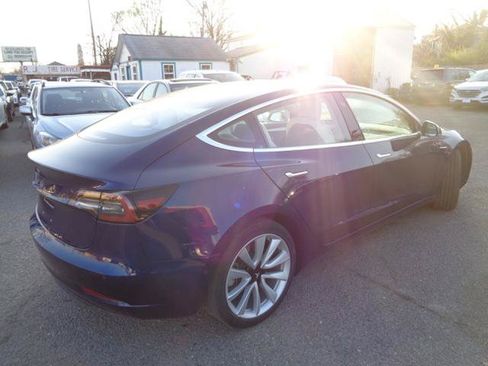 Used 2018 Tesla Model 3 RWD image 11