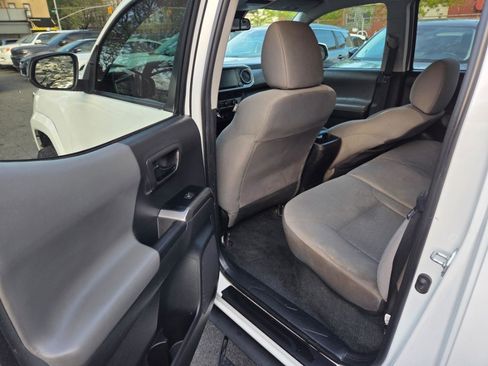 Used 2023 Toyota Tacoma SR5 image 9