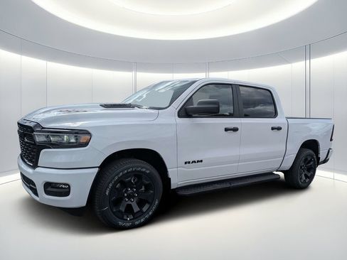 New 2026 RAM 1500 Express AWD/4WD image 8