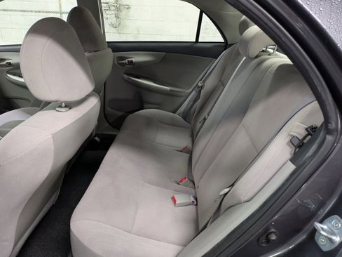 Used 2012 Toyota Corolla LE image 16