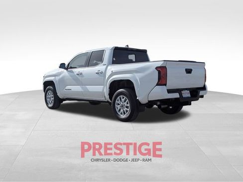 Used 2024 Toyota Tacoma SR5 image 11