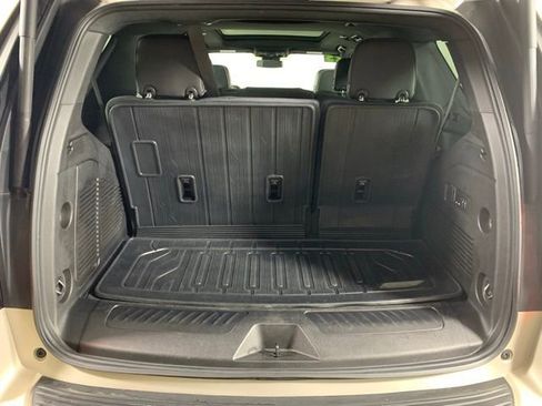 Used 2023 GMC Yukon SLT image 29