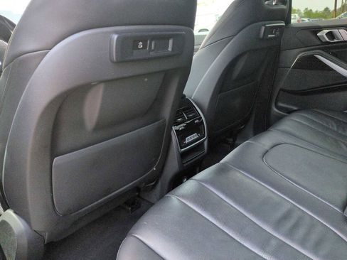 Used 2019 BMW X5 xDrive40i w/ Convenience Package AWD/4WD image 18