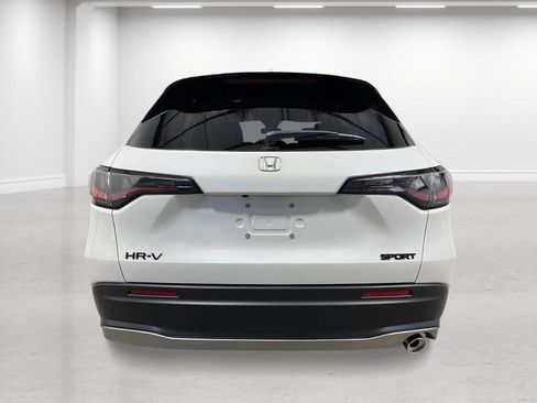 New 2026 Honda HR-V Sport image 4