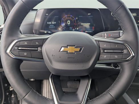 New 2026 Chevrolet Equinox LT w/ Safety and Technology Package image 12