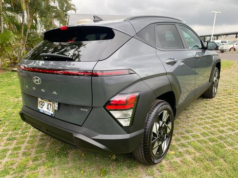 Certified 2025 Hyundai Kona SEL image 7