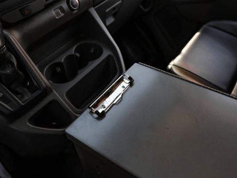 Used 2022 Ford Transit 250 Medium Roof image 27