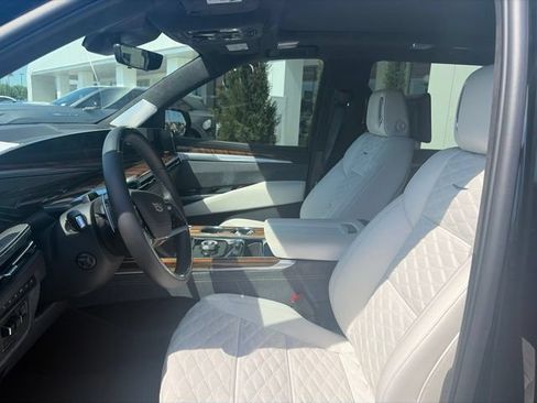 Certified 2026 Cadillac Escalade Platinum Luxury w/ LPO, Floor Liner Package AWD/4WD image 12