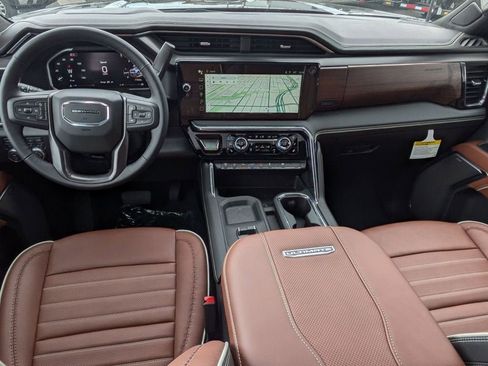 New 2026 GMC Sierra 2500 Denali Ultimate AWD/4WD image 18