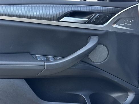 Used 2024 BMW X4 xDrive30i w/ Premium Package image 28