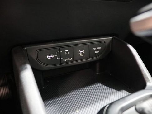 Used 2025 Kia K4 FWD image 27